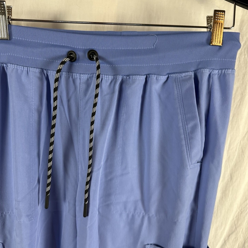 Beyond Scrubs Women Medium Ceil Blue Scrub Set Top Pants Stretch Medical Nurse - Picture 9 of 16